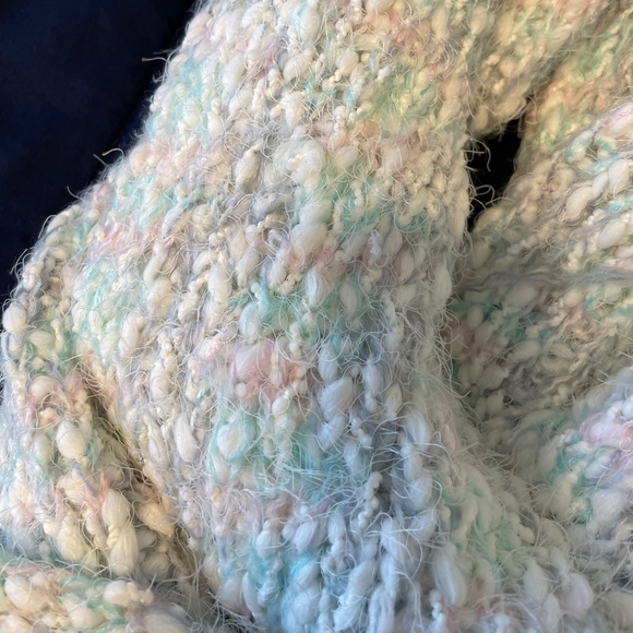 Pastel scarf - Picture 2 of 5